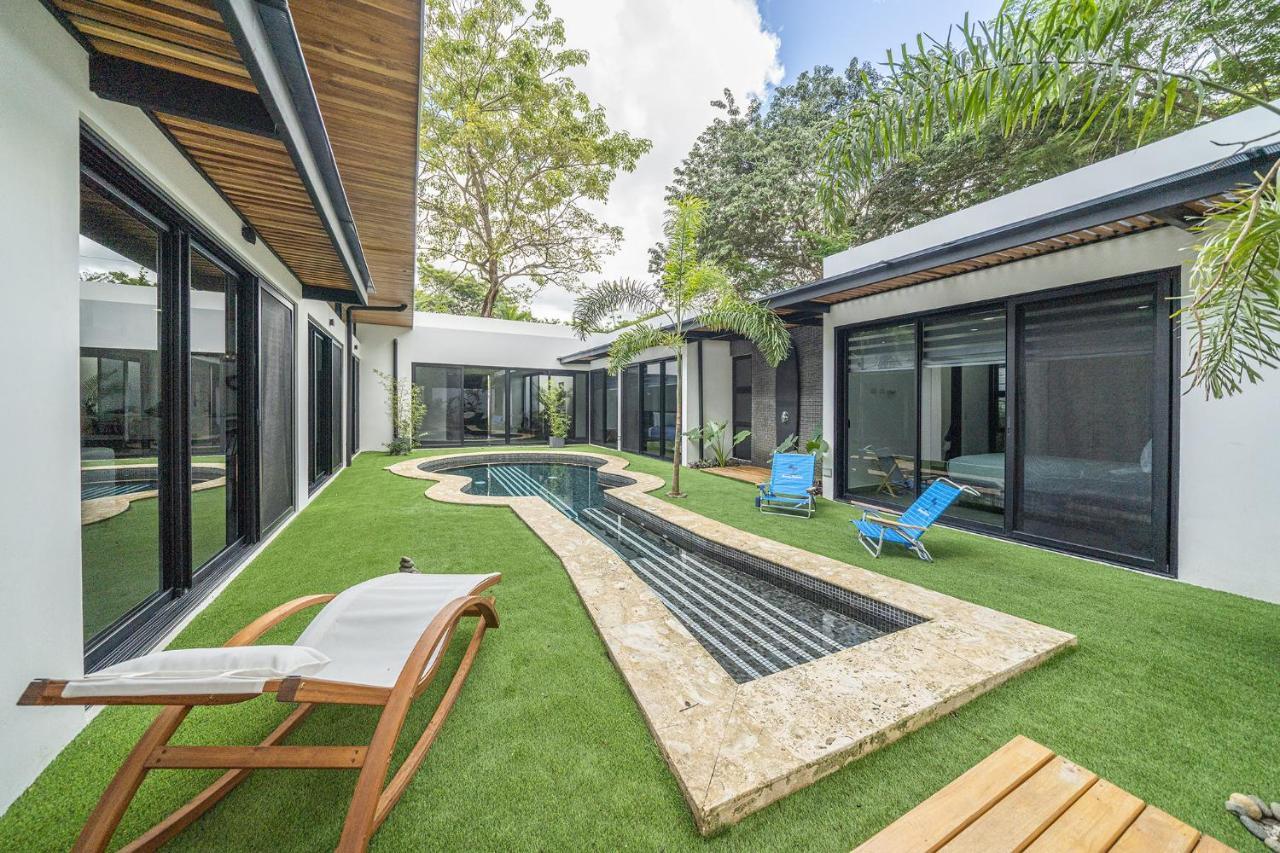 Playa Potrero - New Modern House, Pool In Guitar Shape - Casa Guitarra Villa ภายนอก รูปภาพ