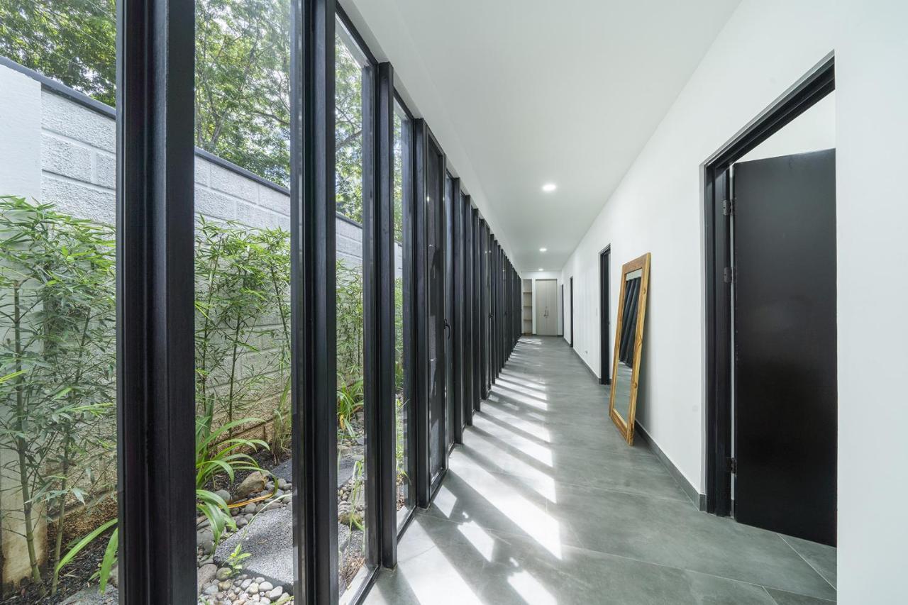 Playa Potrero - New Modern House, Pool In Guitar Shape - Casa Guitarra Villa ภายนอก รูปภาพ